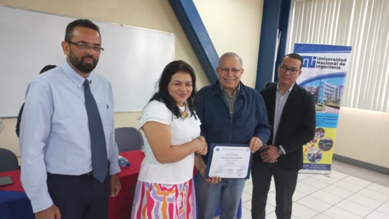 Capacitan a servidores públicos sobre el tratamiento del agua