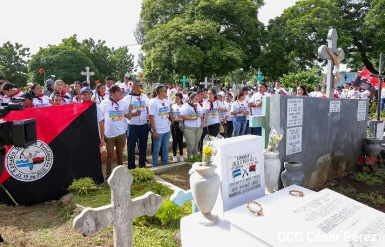 JS rinde homenaje a Julio Buitrago