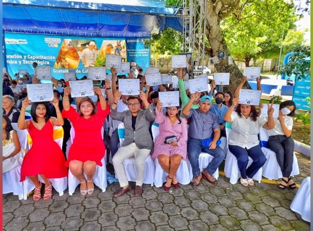 Gradúan a nuevos técnicos profesionales en Masaya