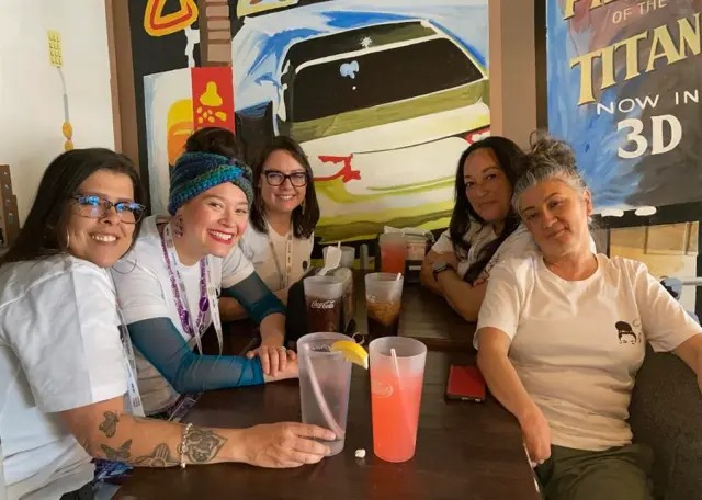 Maestras dejan las aulas de clases para vender marihuana