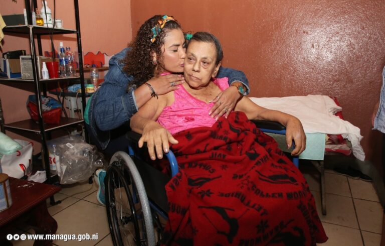 ALMA entrega medios auxiliares a 40 personas con discapacidad