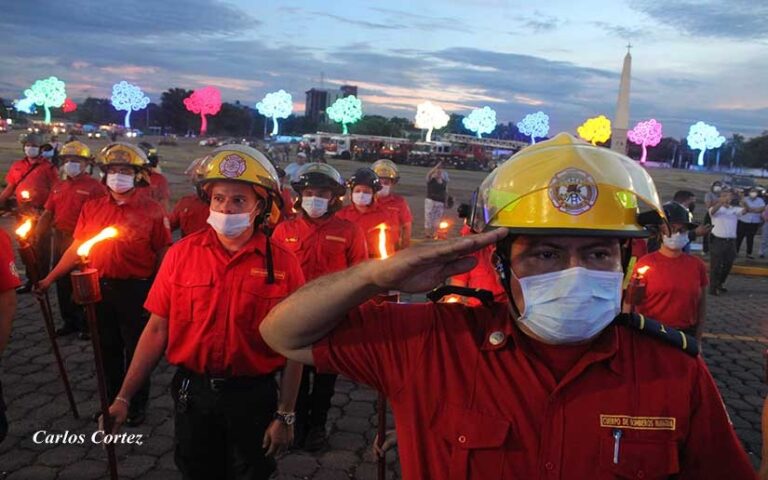 Benemérito Cuerpo de Bomberos celebra su 76 aniversario