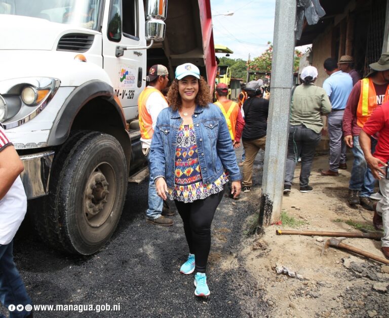 ALMA inauguró unas 5 cuadras nuevas con asfalto en el barrio René Polanco