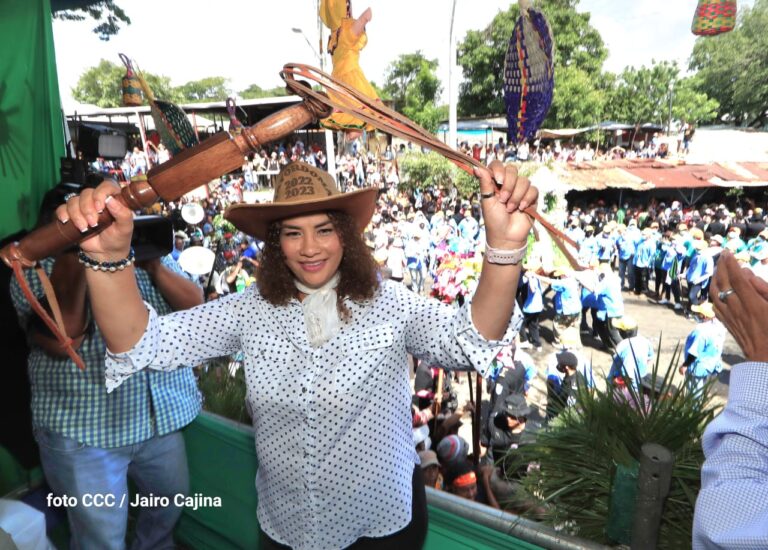 Mayordoma celebra la llegada de Santo Domingo de Guzmán a Managua