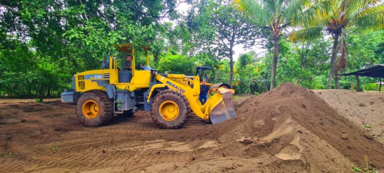 Mejora de caminos productivos en el municipio de El Rosario