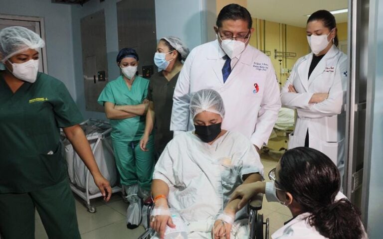 Realizan cirugía a pacientes diagnosticadas con acretismo placentario