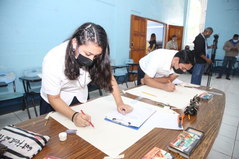 Concurso de Pintura María Gallo in Memoria