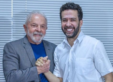 Janones renuncia a su candidatura para apoyar a Lula
