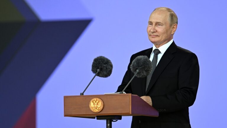 Putin dice que su país podría ofrecer armas modernas a sus aliados