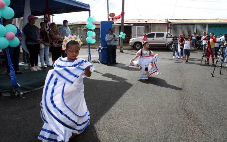 Inauguran calles asfaltadas en Batahola Sur