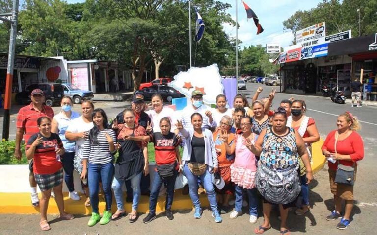 Comerciantes anuncian descuentos en ocasión de fiestas patria