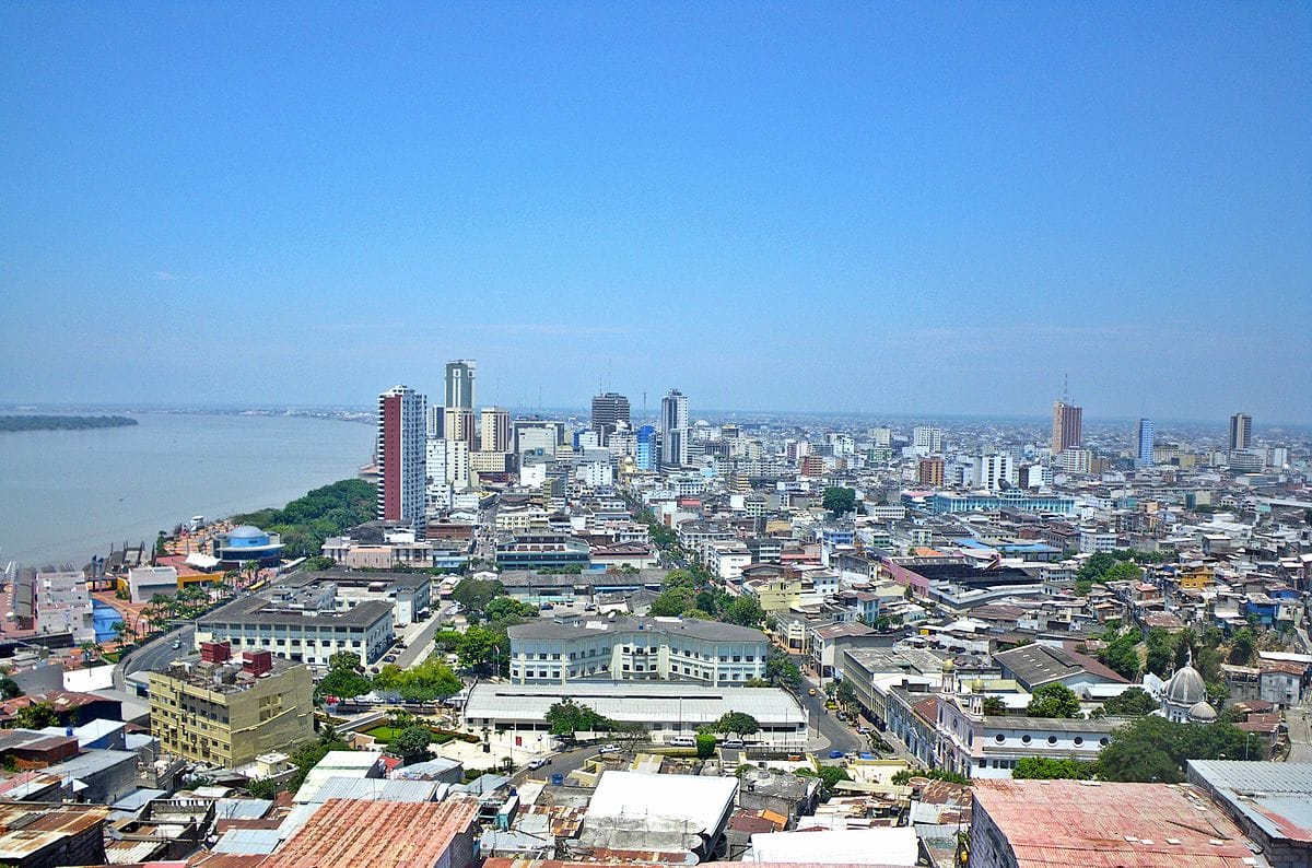 Incautan cocaína en puerto de Ecuador