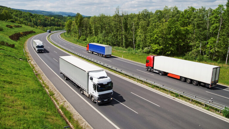 Rusia, Irán y Azerbaiyán firman acuerdo comercial