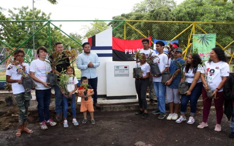 Realizan jornada de reforestación en las Américas 3