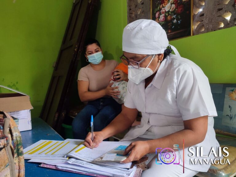 MINSA brinda atenciones a familias del barrio Jorge Cassaly
