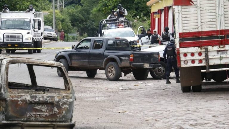 Enfrentamiento armado en México deja 8 fallecidos