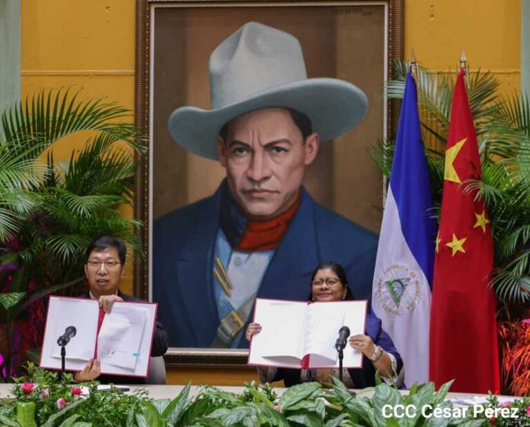 China apoya a Nicaragua en la reconstrucción de un centro educativo
