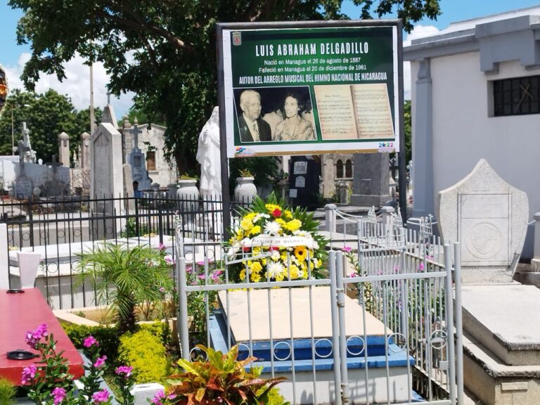 Rinden homenaje al compositor Luis Abraham Delgadillo