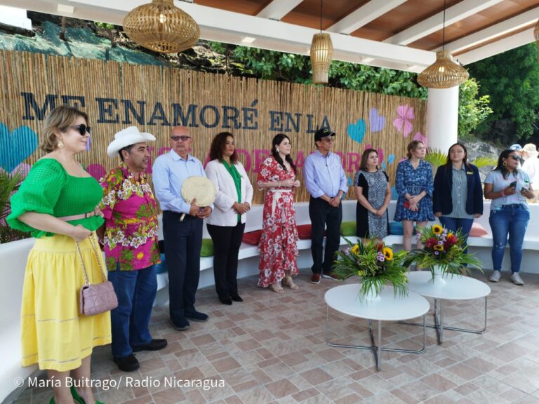 Autoridades del país realizan recorrido por nuevos atractivos de la Isla del amor