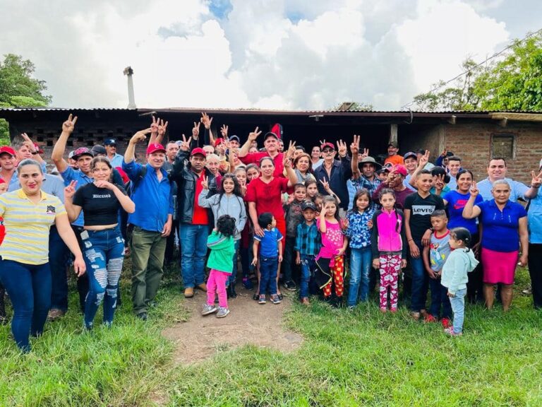 Energía eléctrica llega a la comunidad La Perla, en Estelí