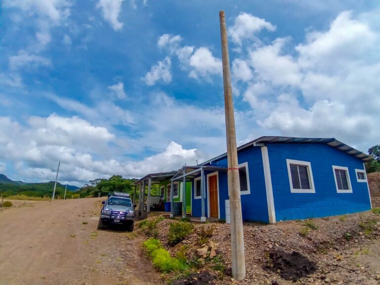 ENATREL ejecuta proyecto de energía eléctrica en urbanización de Boaco