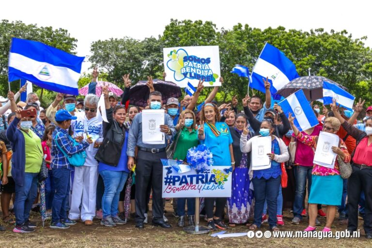 Otras 300 familias recibirán su lote del programa Bismarck Martínez en Managua
