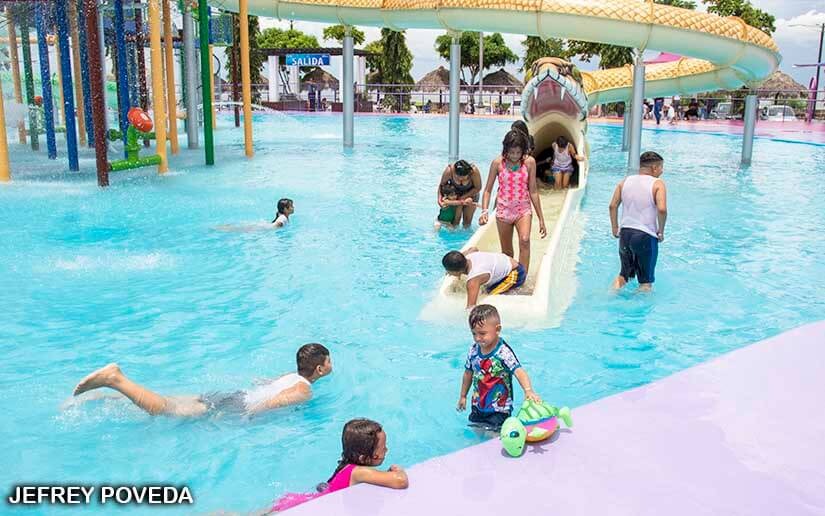 Parque Acuático-Paseo Xolotlán-Managua.
