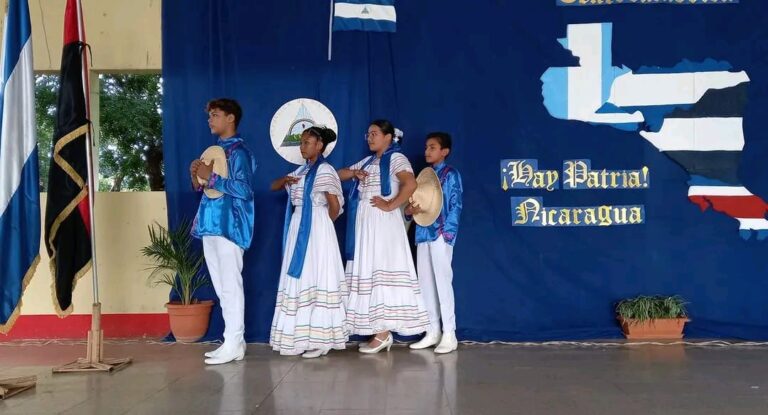 Conmemoran el 201 aniversario de la Firma del Acta de la Independencia