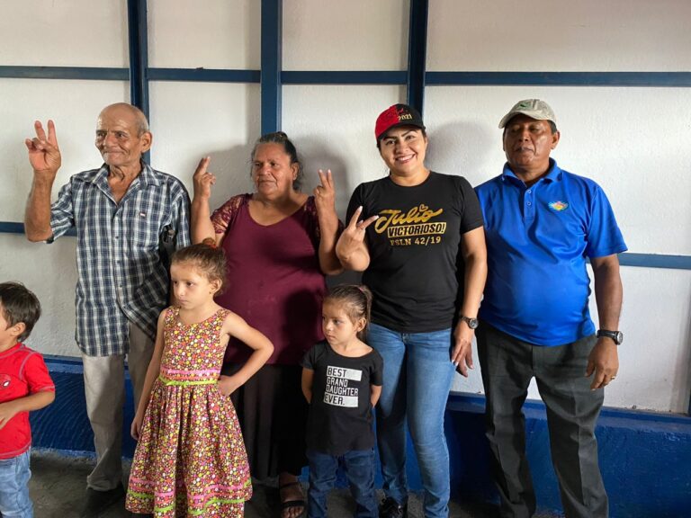 Entregan vivienda digna en Camoapa