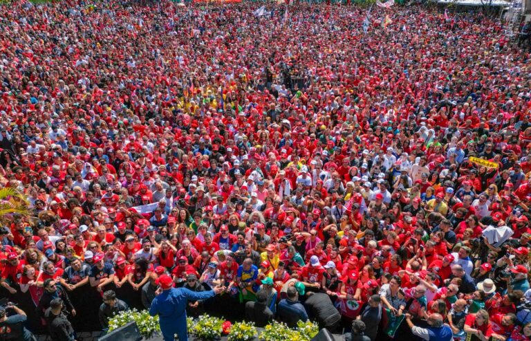 Lula cuestiona a Bolsonaro por hacer campaña en Londres