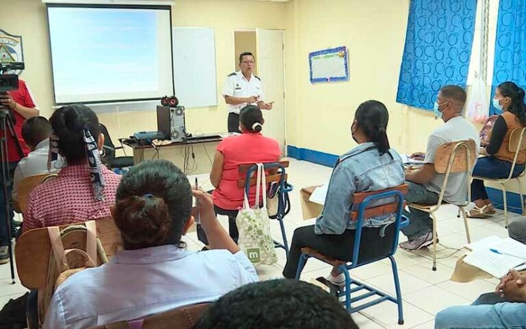 Inicia Curso de Inducción de Migración y Extranjería con 14 aspirantes