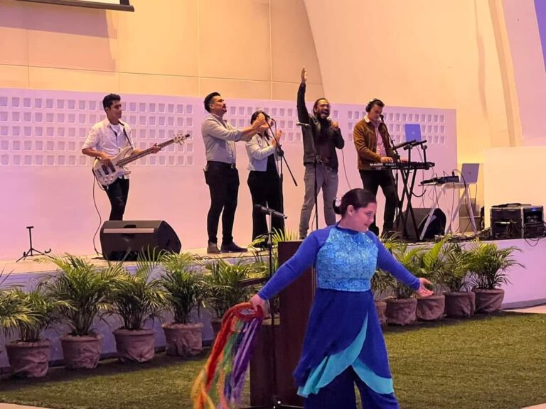 Celebran el Día Nacional de la Biblia