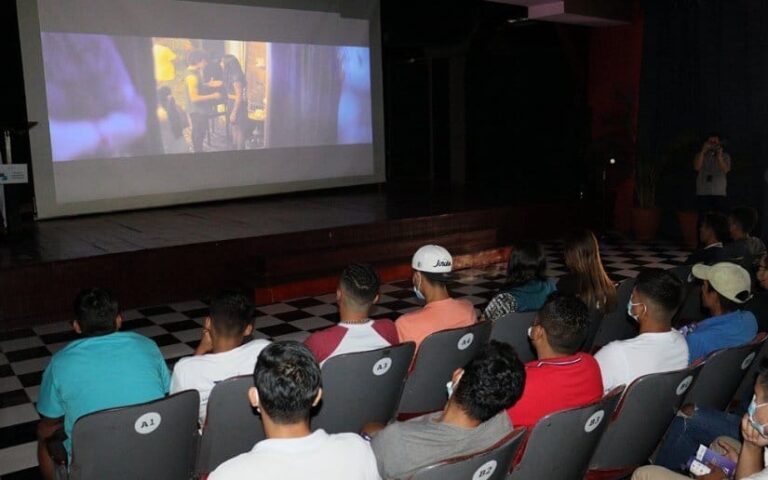 Concluyen Festival Ícaro con la proyección de “Cadejo Blanco”