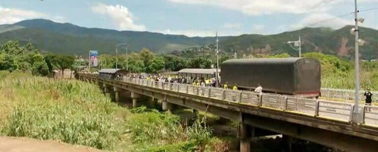 Colombia y Venezuela reabren sus fronteras tras 7 años cerradas