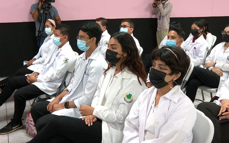 Realizan congreso “Avances en la Investigación del VIH, la Salud Sexual y Reproductiva”