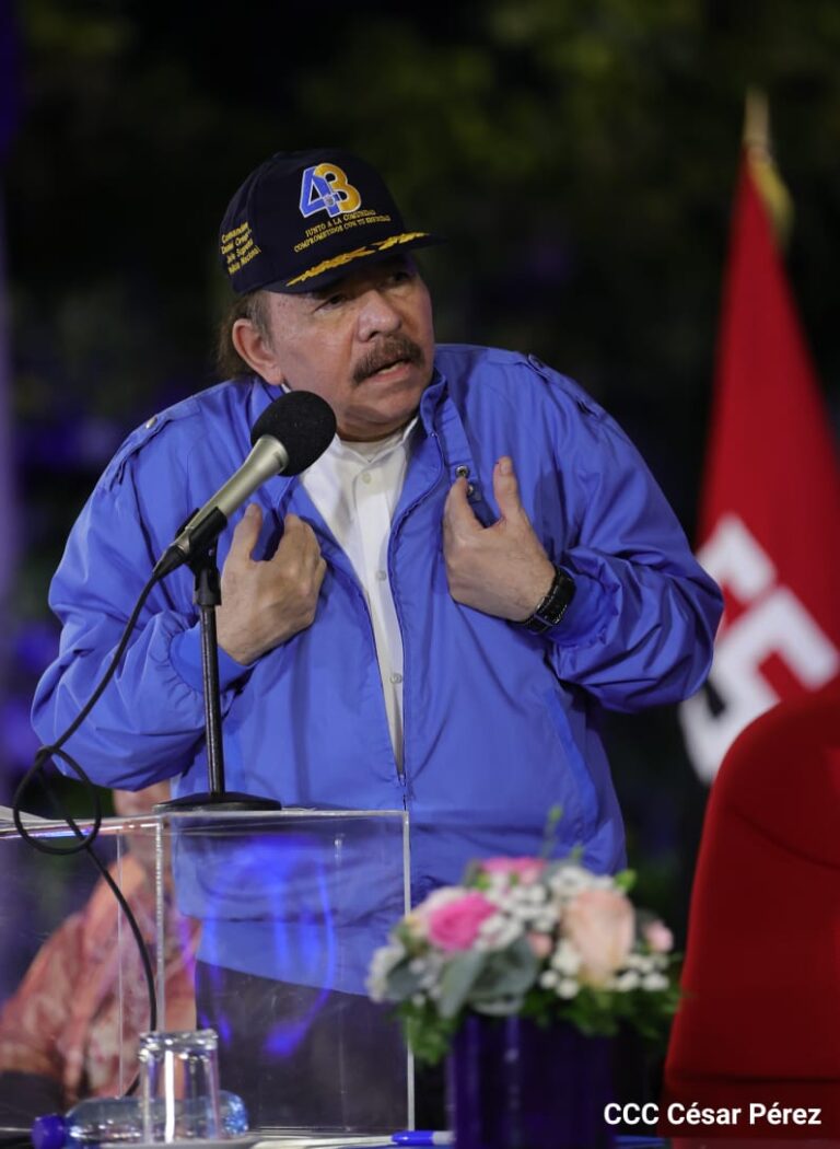 “Algunos obispos llamando a la gente a que me metieran plomo”, recuerda Pdte. Daniel