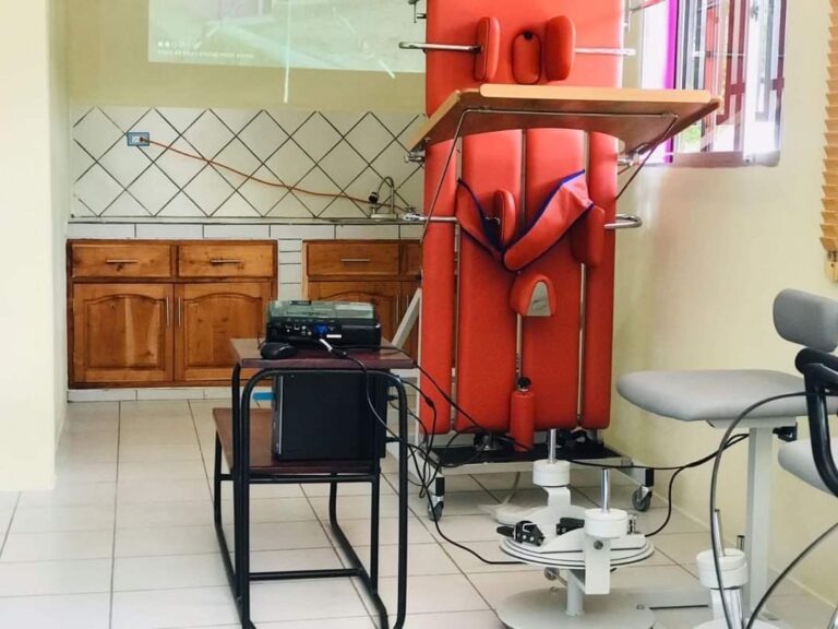 Inauguran sala de fisioterapia en hospital de Condega