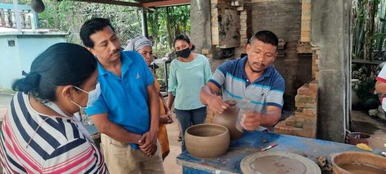 Lanzarán un programa especial de capacitación a artesanos y emprendedores de Monimbó