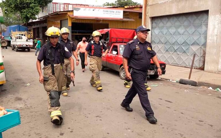 Ejecutan plan de inspección de hidrantes en mercados