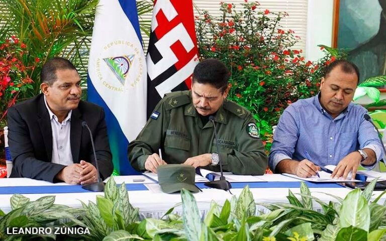 Firman Plan de Seguridad de la Cosecha Cafetalera