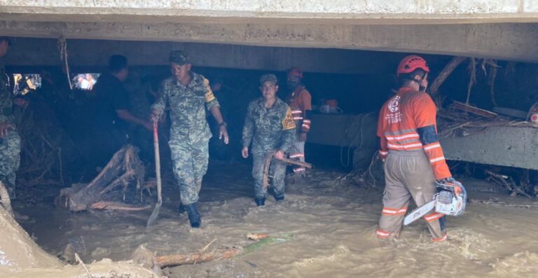 Tormenta Karl deja 3 fallecidos en México