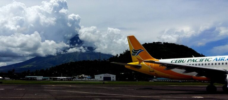 Avión realiza aterrizaje forzado en aeropuerto de Filipinas