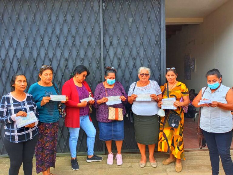 Programa Usura Cero entrega créditos a mujeres de Carazo