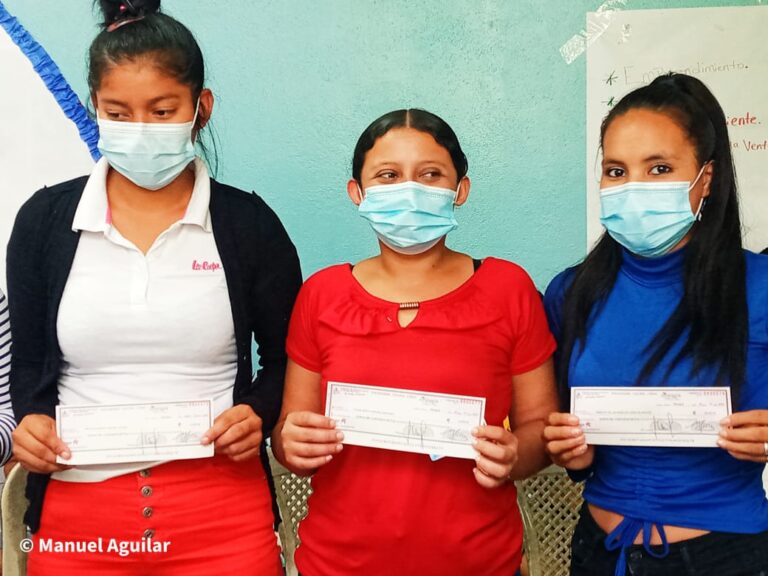 Usura Cero capitaliza a emprendedoras en Carazo