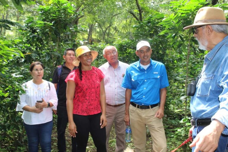 INTUR visita sitios que son parte del circuito turístico 