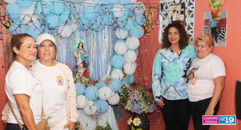 Eligen entre 200 familias el mejor altar 2022