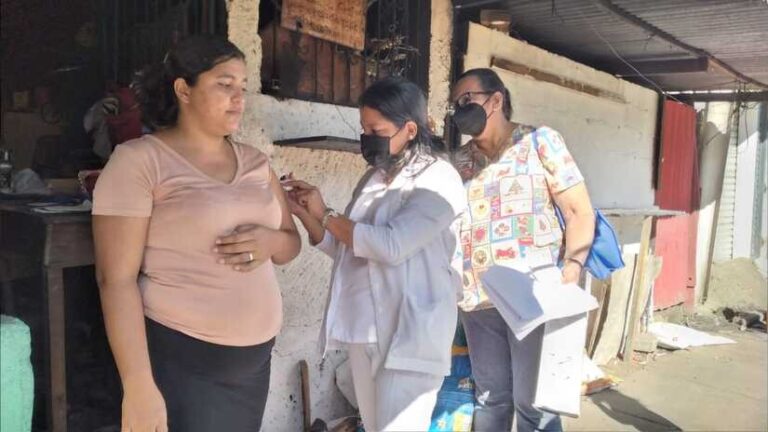 Más de 400 casas fueron visitadas para aplicar vacunas contra el Covid-19