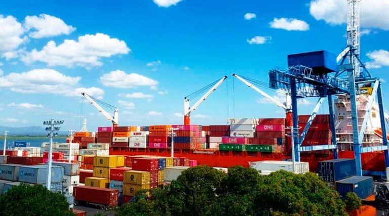 Se atendieron 26 buques internacionales en puertos comerciales