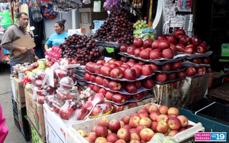 Comerciantes del mercado Israel Lewites anuncian promociones