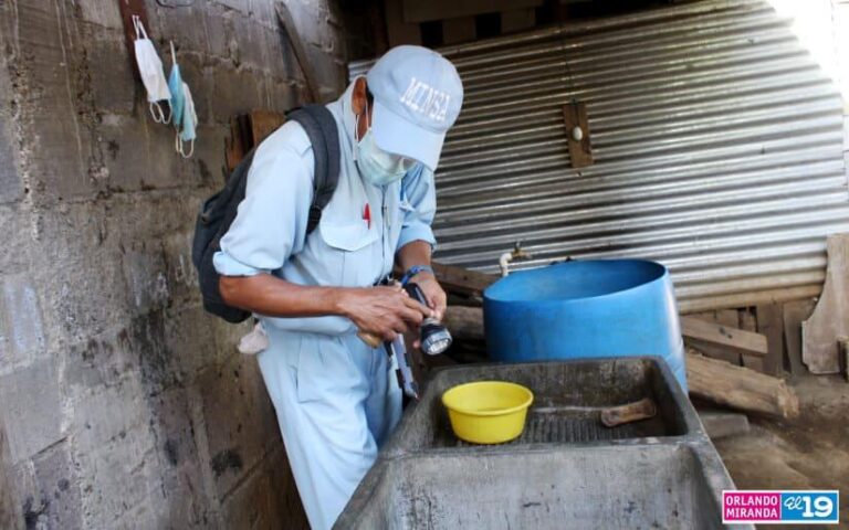 Realizan jornada de lucha anti epidémica en el barrio Jorge Cassaly